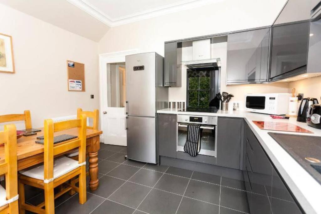 Entire, Central & Fully- Equipped Flat, West End Edinburg Exteriör bild